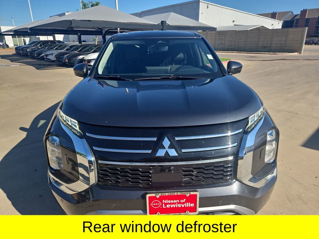 Used 2025 Mitsubishi Outlander AWD image 10