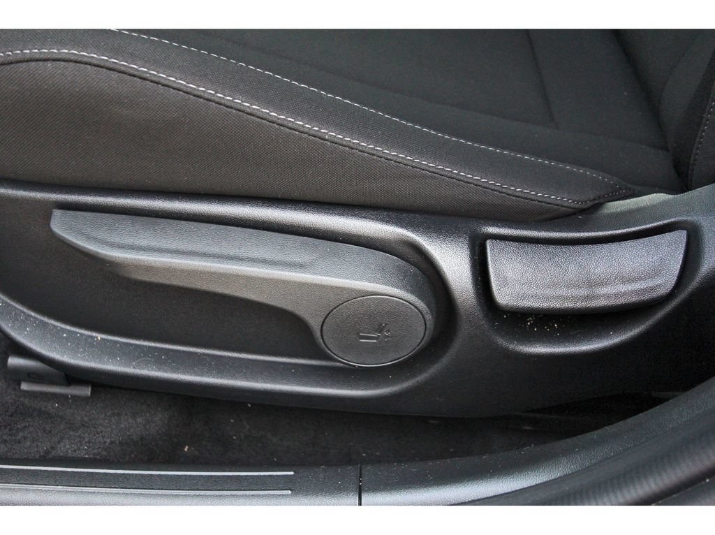 Certified 2026 Hyundai Elantra Sport FWD image 30