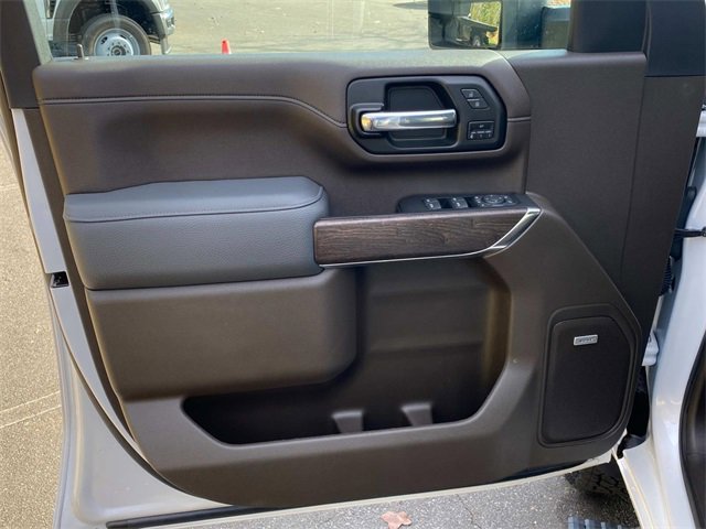 Used 2022 GMC Sierra 3500 Denali w/ Denali Ultimate Package image 12