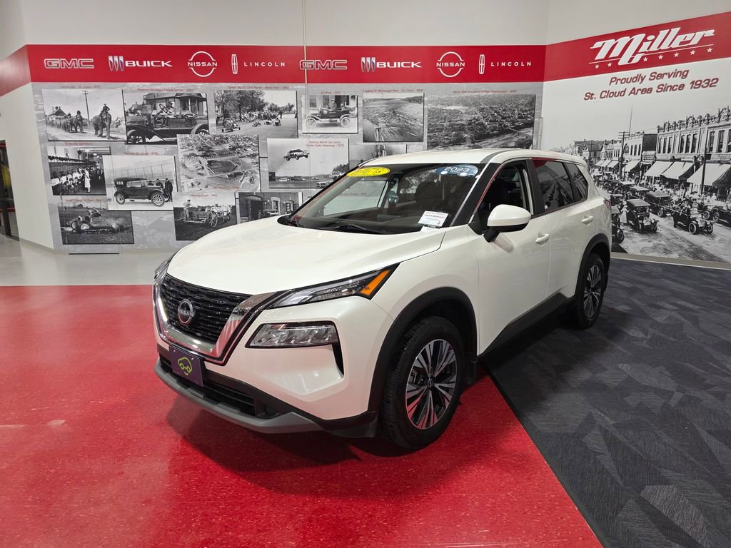 Used 2023 Nissan Rogue SV image 8