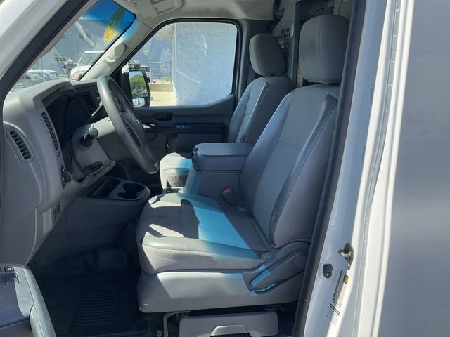 Used 2016 Nissan NV 2500 SV RWD image 9