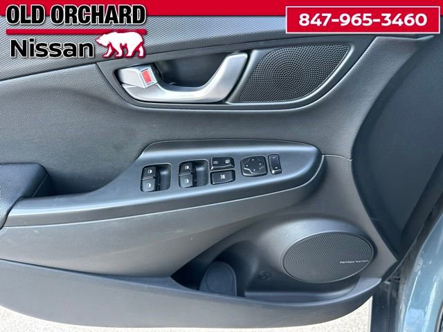 Used 2022 Hyundai Kona Limited FWD image 9