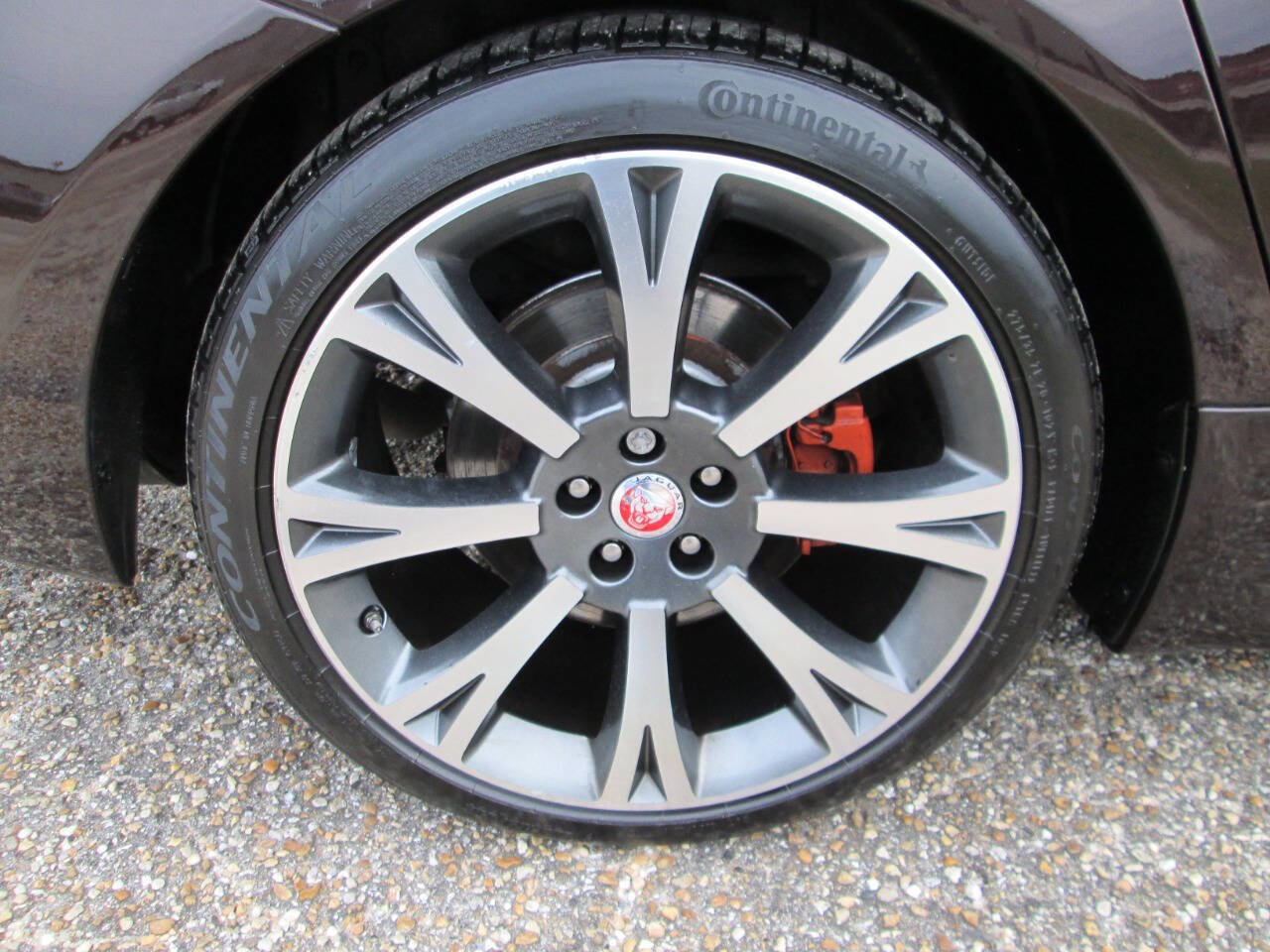 Used 2015 Jaguar XJ image 56