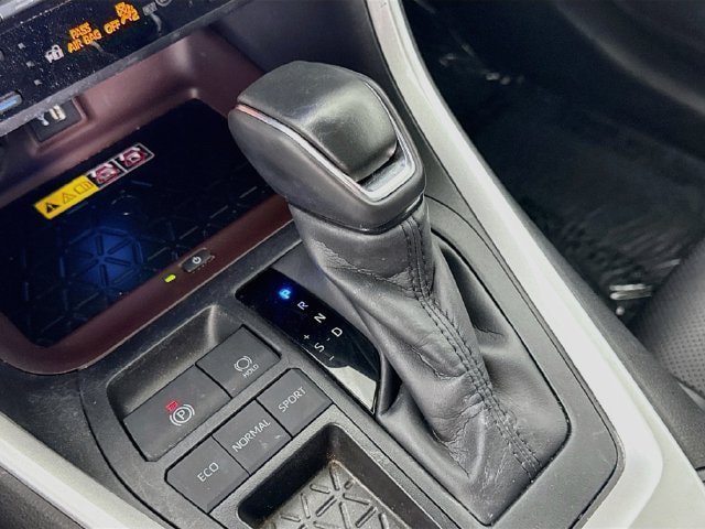 Certified 2025 Toyota RAV4 Limited w/ Advanced Technology Package FWD image 18