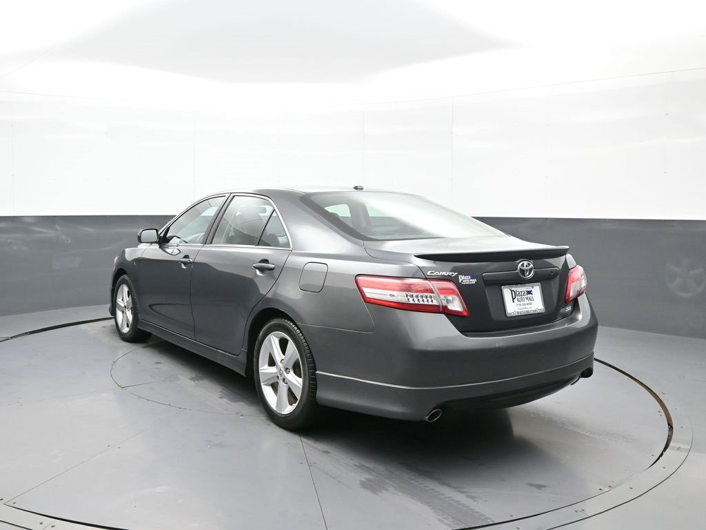 Used 2011 Toyota Camry SE image 8