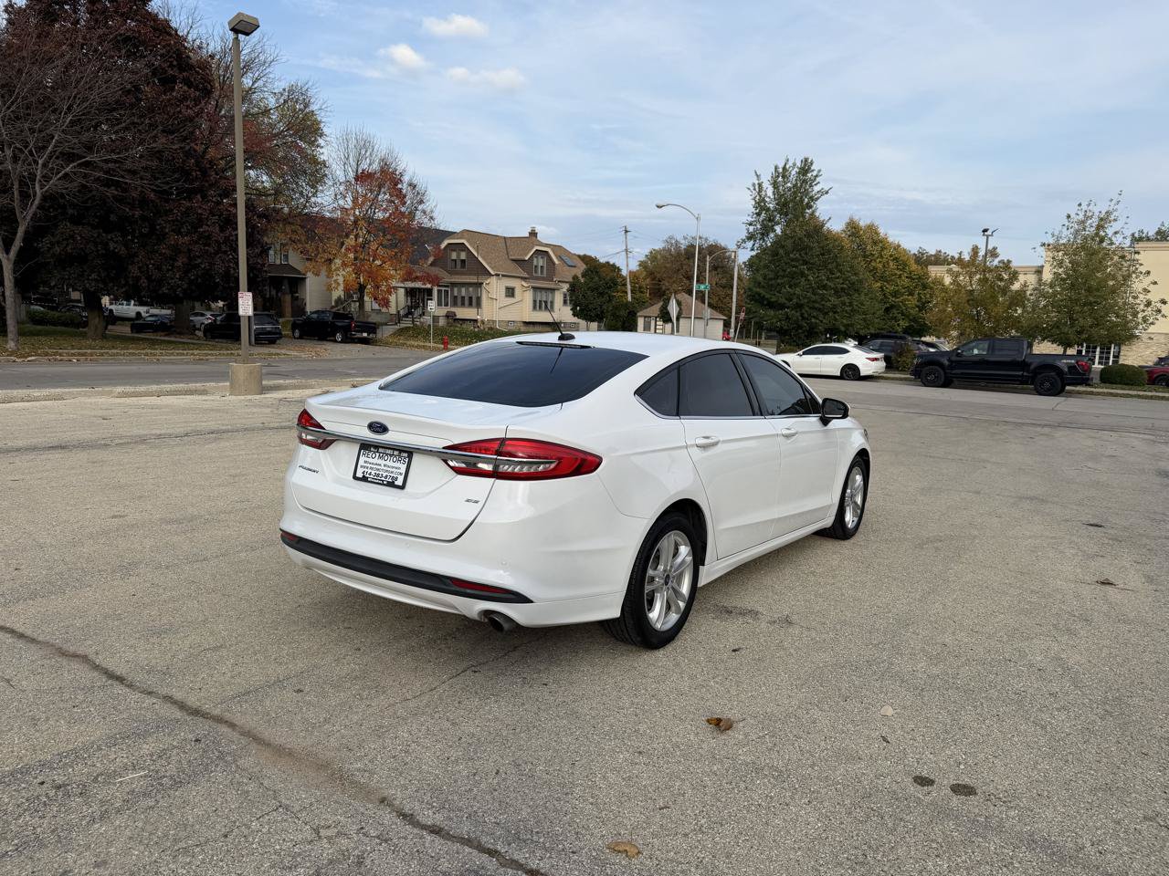 Used 2018 Ford Fusion SE w/ Fusion SE Technology Package FWD image 7