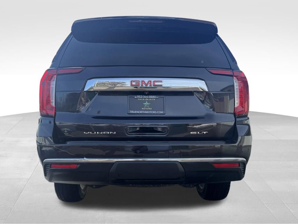 Used 2023 GMC Yukon SLT w/ SLT Luxury Package image 9