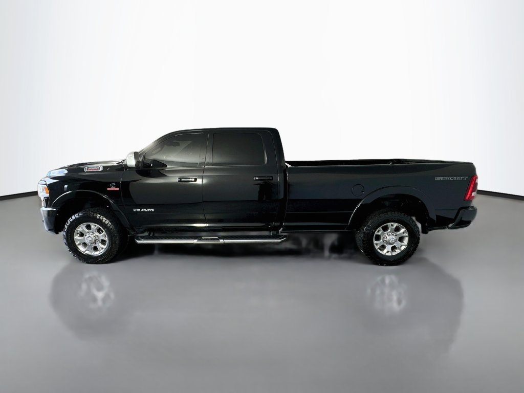 Used 2022 RAM 3500 Laramie AWD/4WD image 4