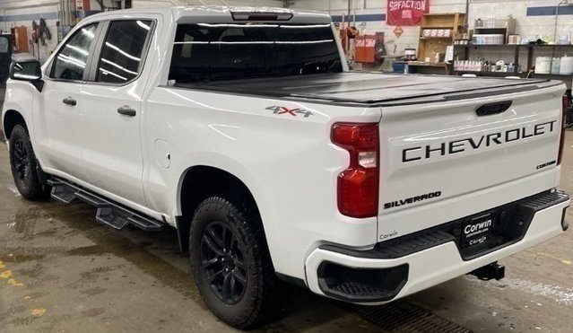 Used 2023 Chevrolet Silverado 1500 Custom image 3