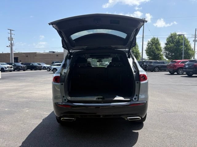 Used 2024 Buick Enclave Essence w/ Experience Buick Package AWD/4WD image 6
