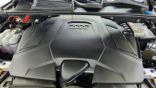 Used 2020 Audi Q7 3.0T Premium w/ Convenience Package image 38