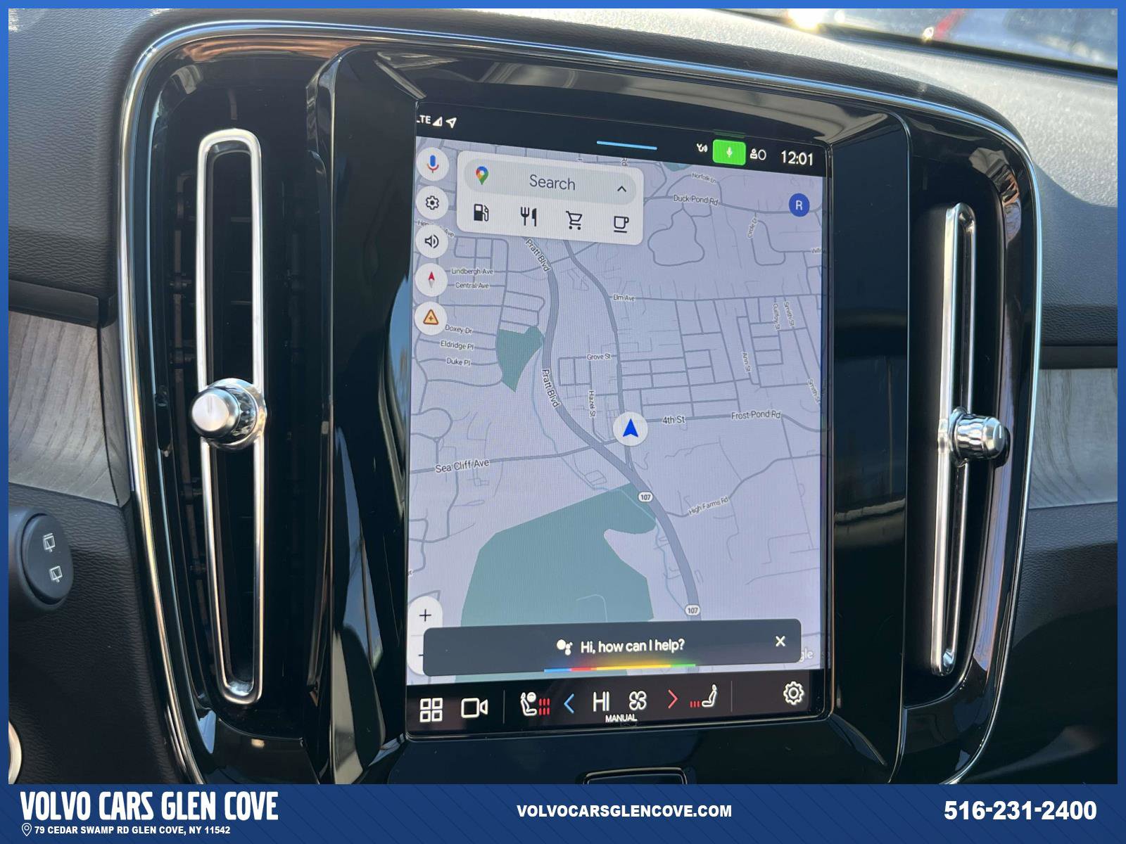 Used 2025 Volvo XC40 B5 Ultra w/ Protection Package Premier image 28