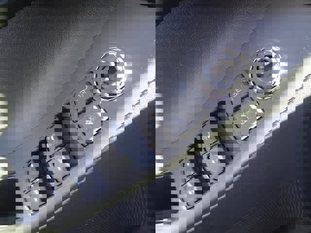 Used 2013 Hyundai Elantra GLS image 7