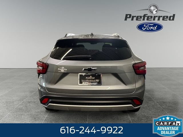 Used 2024 Chevrolet Trax LT w/ Driver Confidence Package FWD image 22