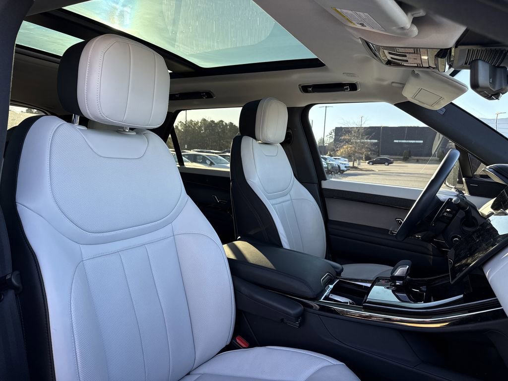 Used 2024 Land Rover Range Rover Sport Dynamic SE image 14