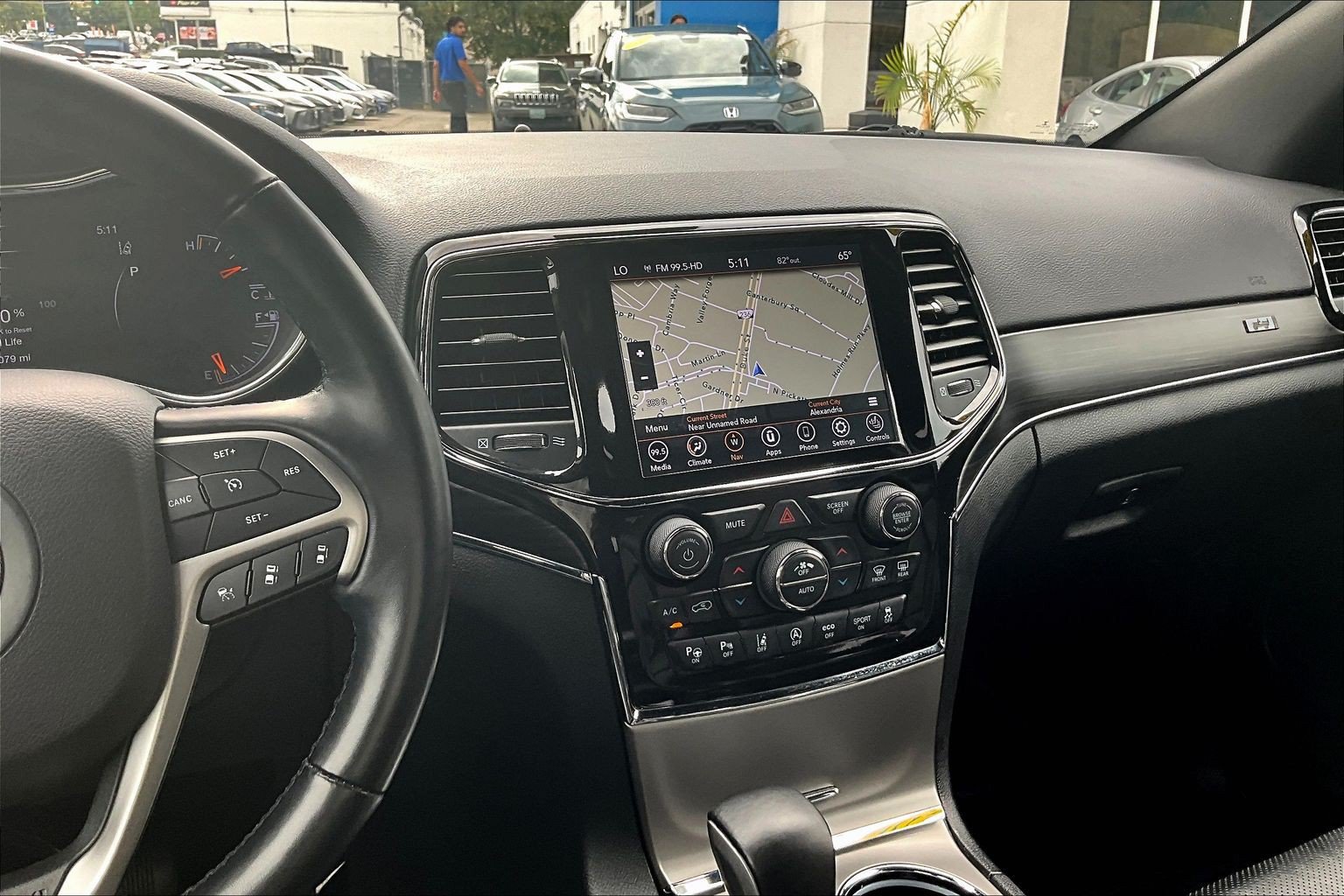 Used 2021 Jeep Grand Cherokee Limited w/ Quick Order Package 28K 80th AWD/4WD image 6