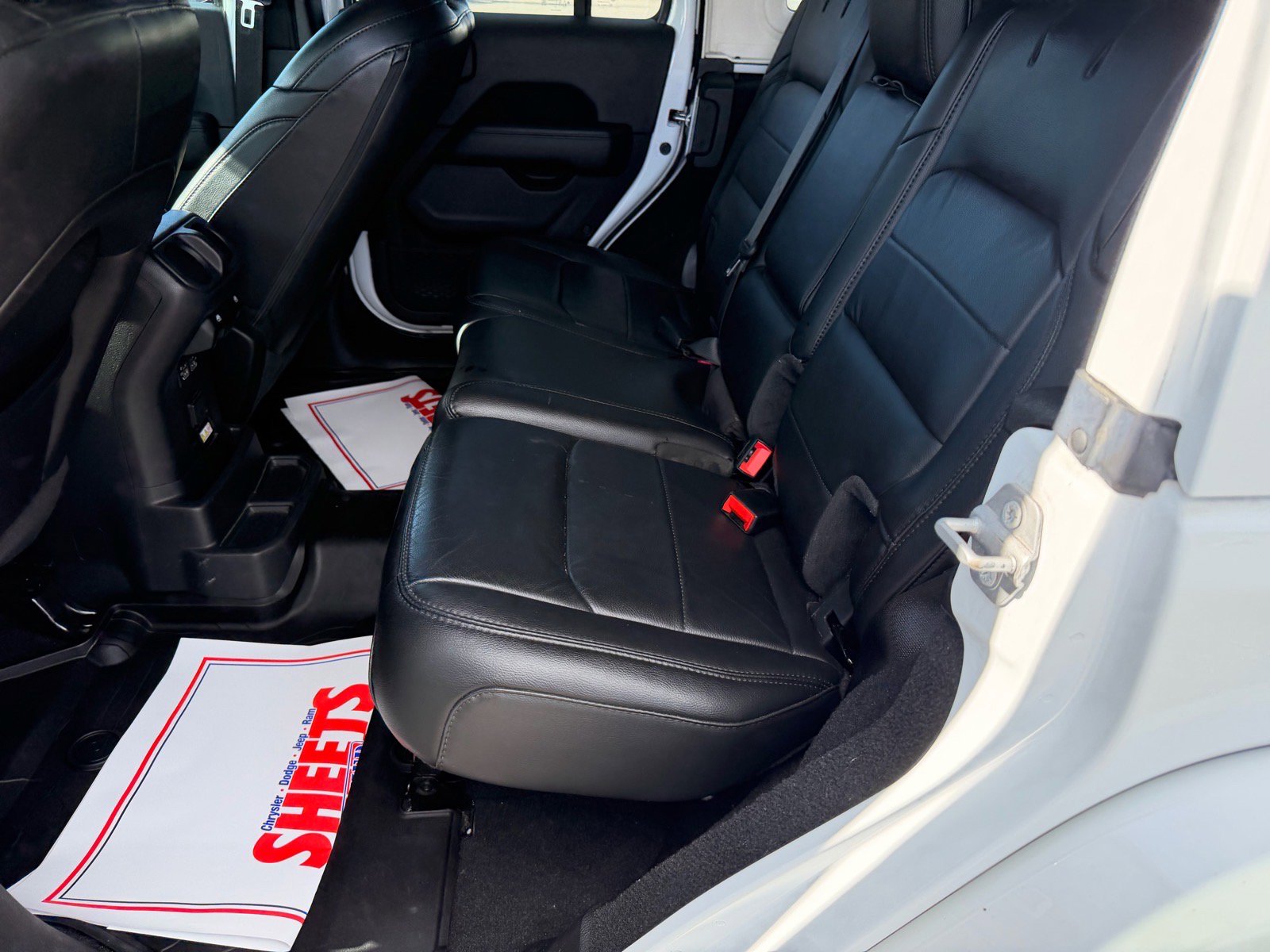 Used 2021 Jeep Wrangler Unlimited Sahara image 13