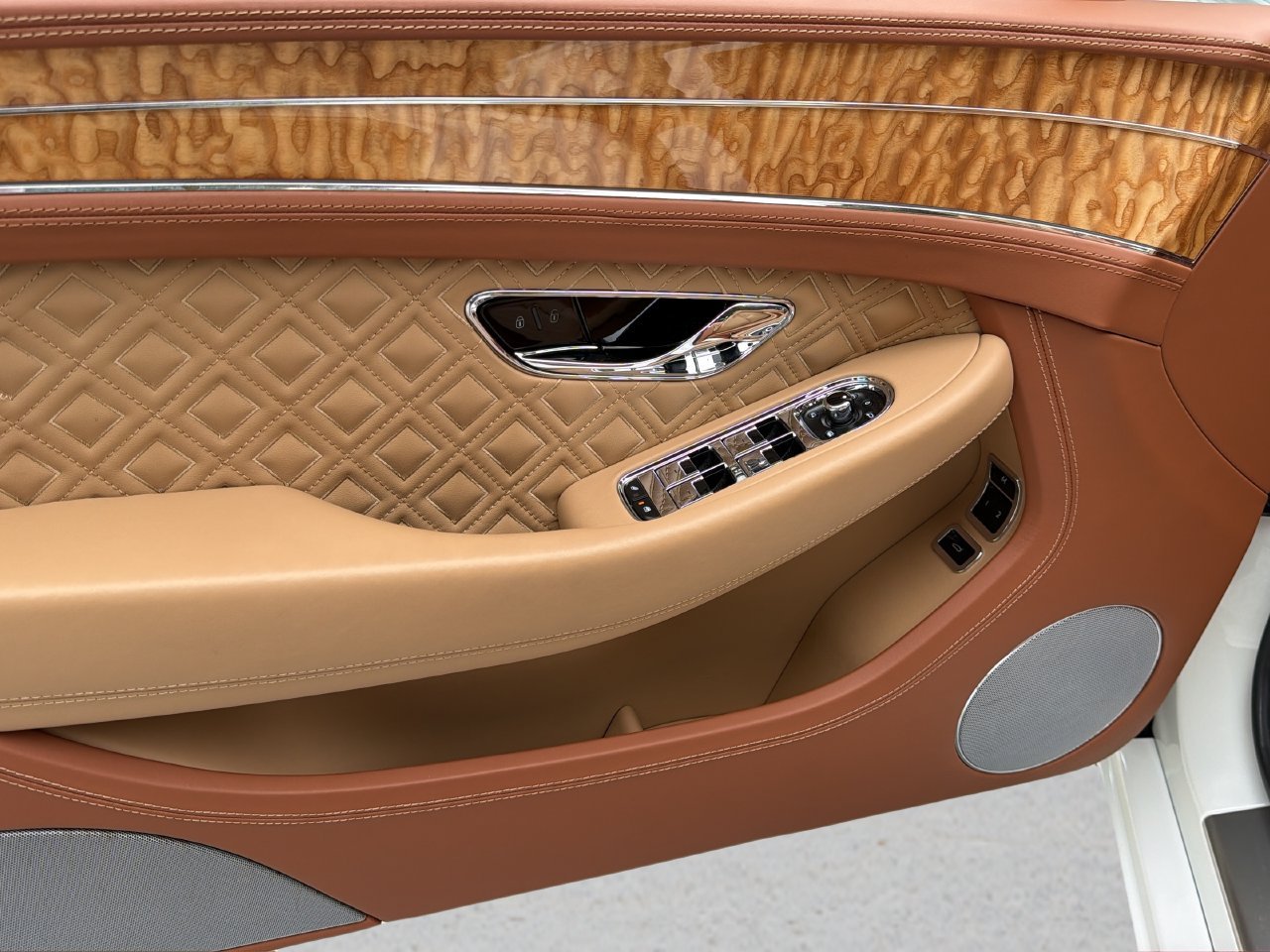 Certified 2023 Bentley Continental GT V8 AWD/4WD image 13
