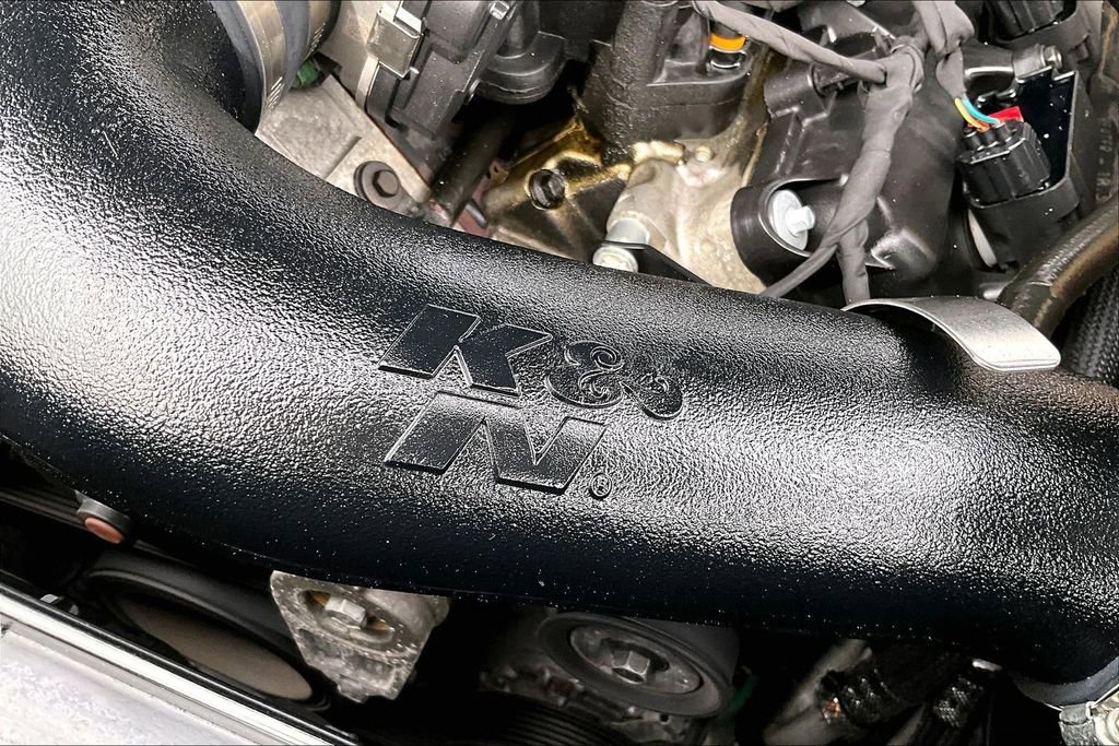 Used 2019 Dodge Challenger R/T w/ Stars & Stripes Edition RWD image 33