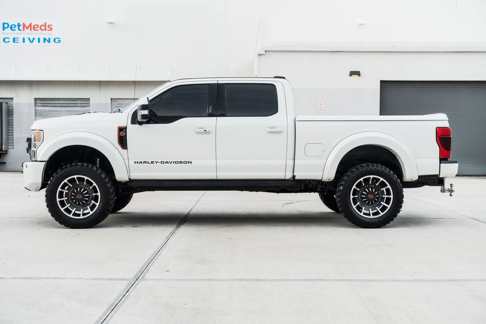Used 2020 Ford F250 Lariat w/ Lariat Ultimate Package AWD/4WD image 8