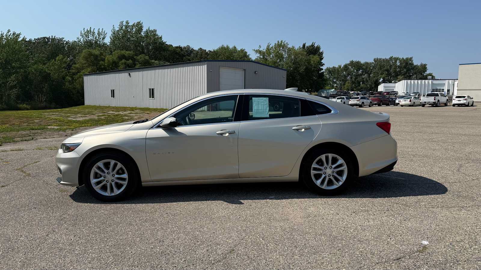 Used 2016 Chevrolet Malibu LT FWD image 6