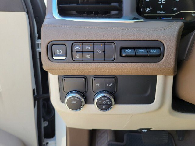 Used 2024 GMC Yukon Denali image 20