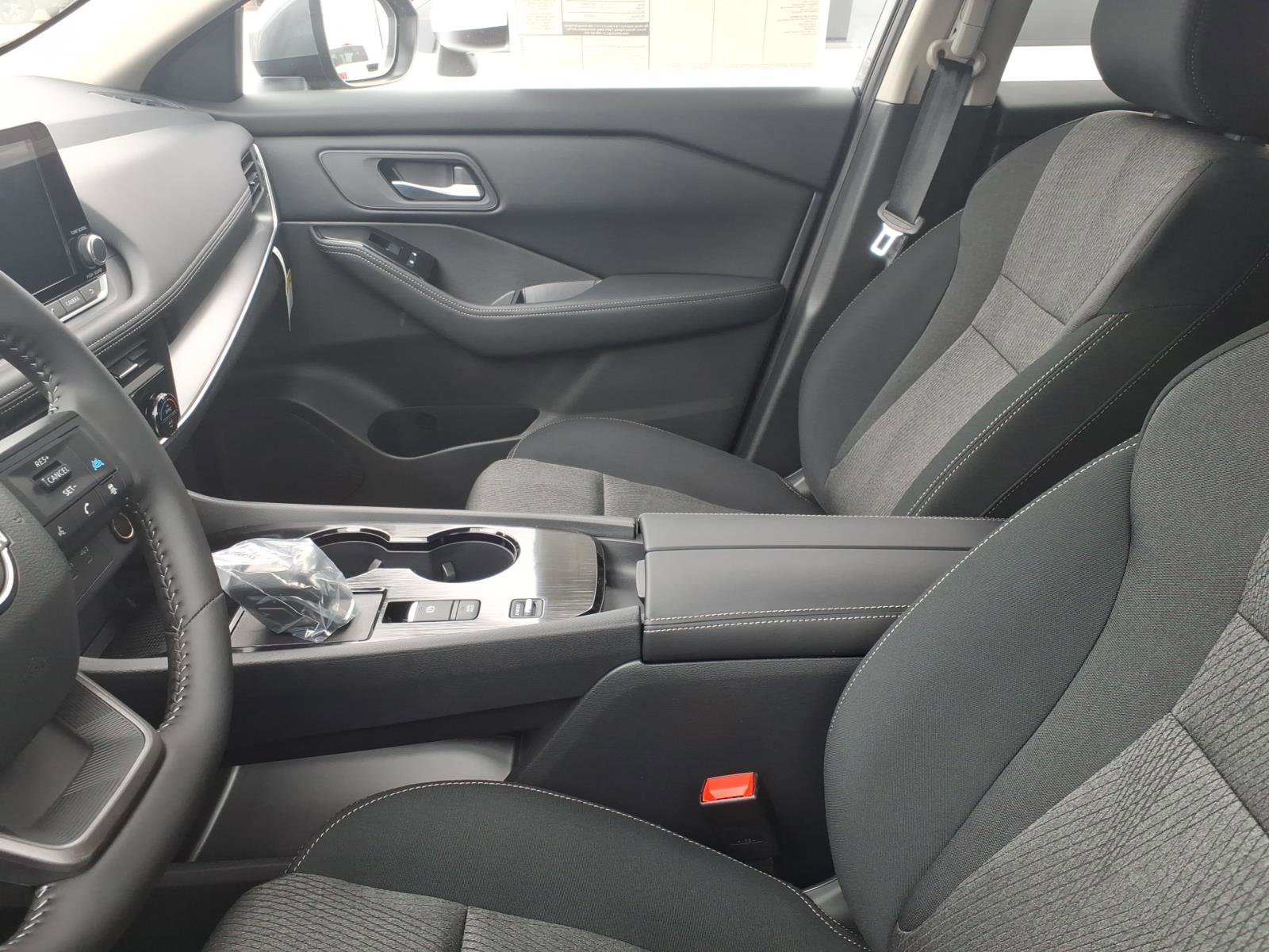 New 2026 Nissan Rogue SV FWD image 12