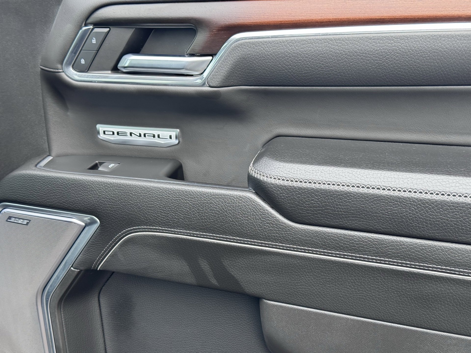 Used 2024 GMC Sierra 1500 Denali image 32