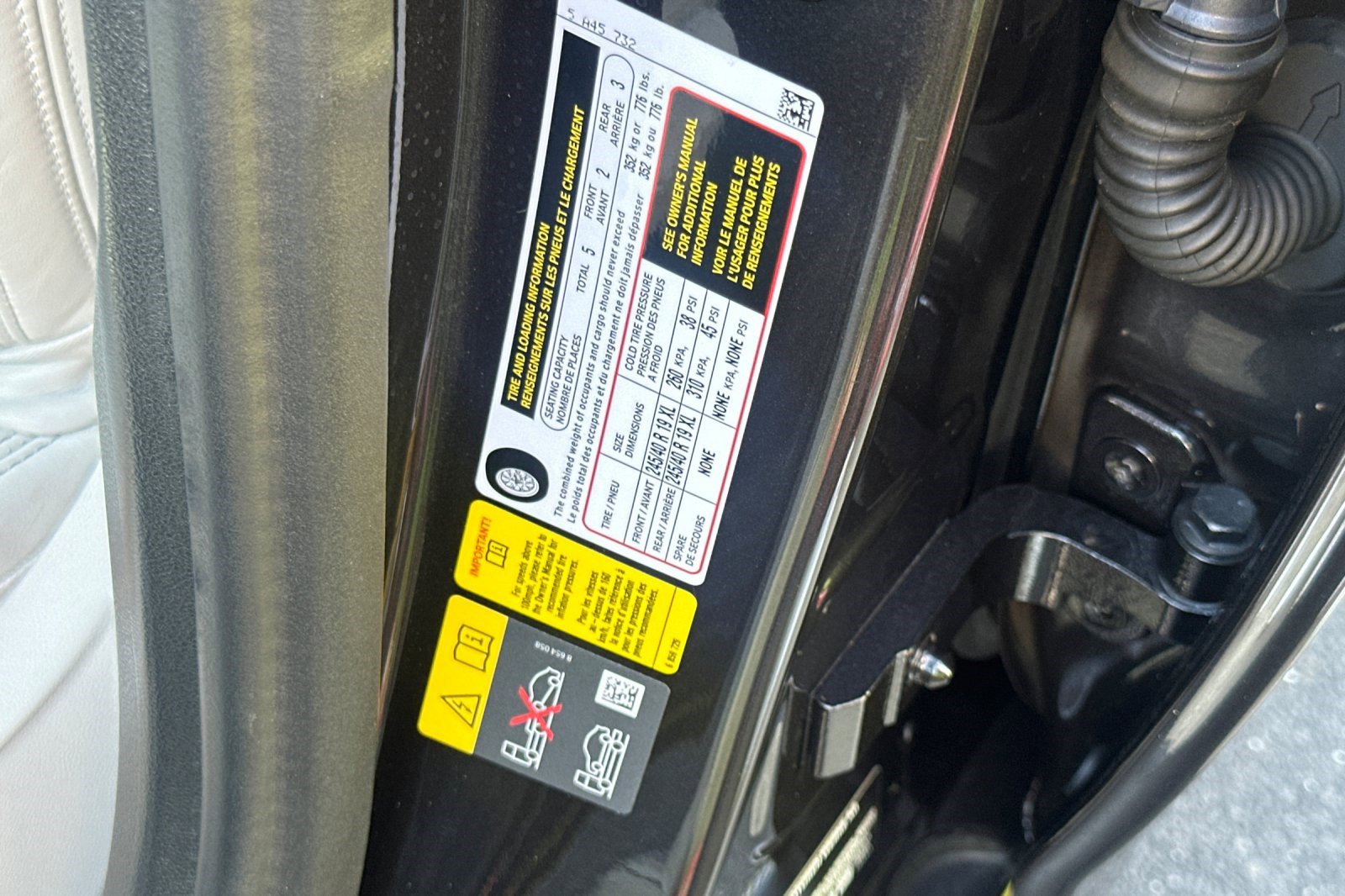 Certified 2023 BMW 530e xDrive w/ Executive Package image 41