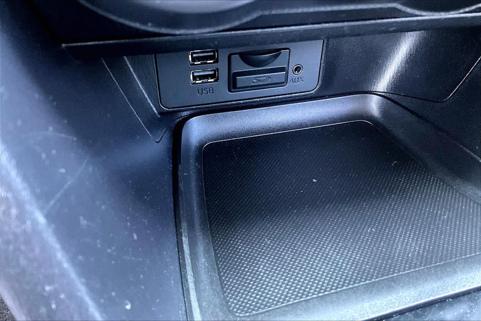 Used 2018 MAZDA MAZDA3 Sport w/ Preferred Equipment Package FWD image 33