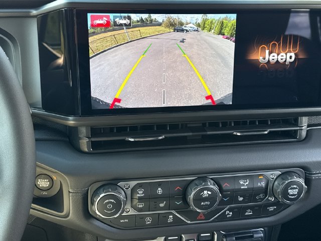 New 2026 Jeep Wrangler Unlimited Rubicon AWD/4WD image 27