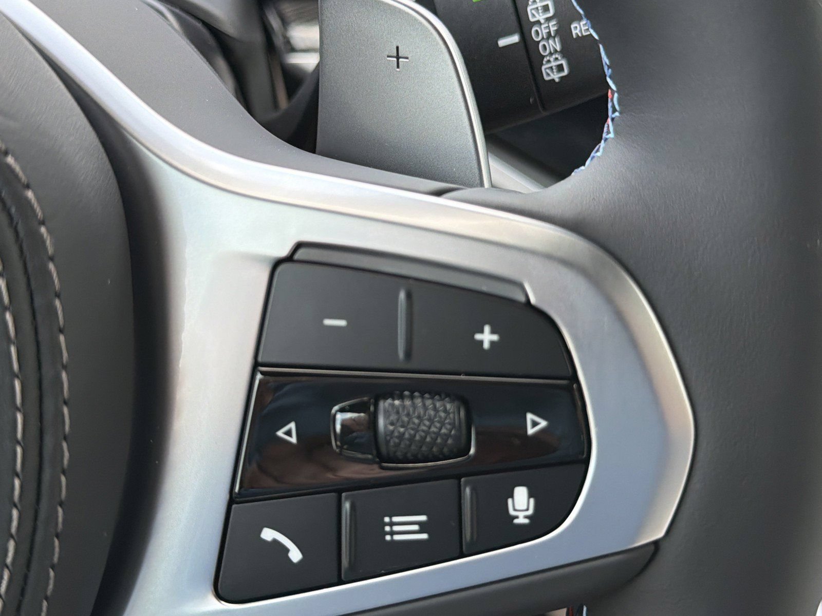 New 2027 BMW X7 M60i AWD/4WD image 34