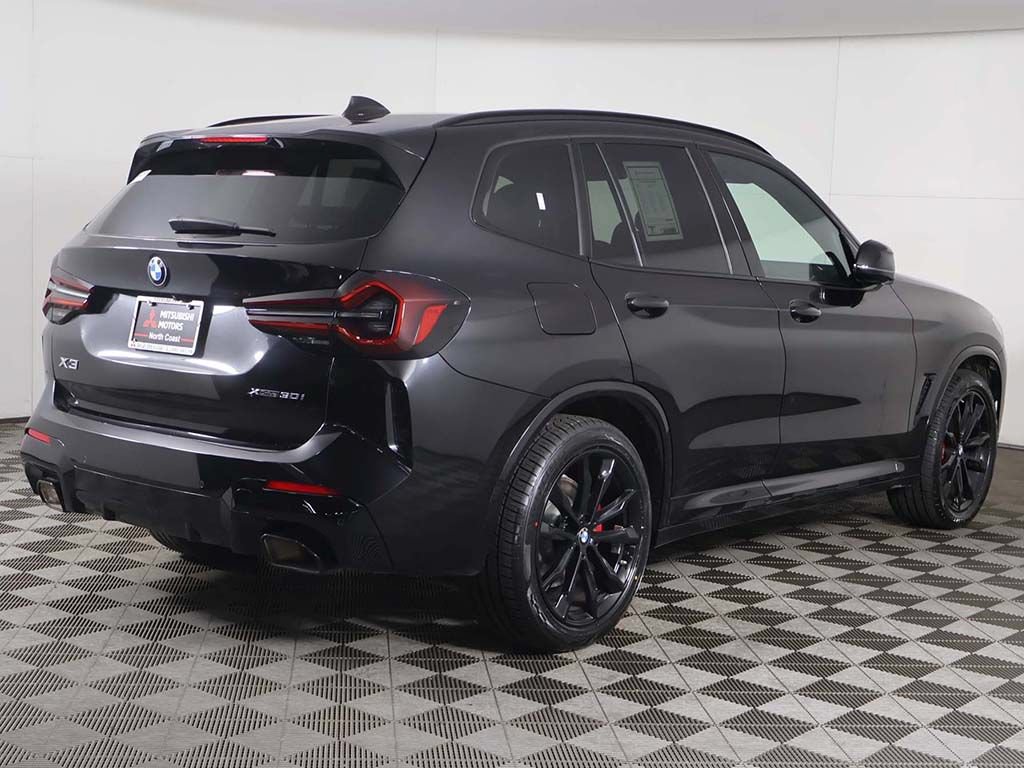 Used 2024 BMW X3 xDrive30i AWD/4WD image 11