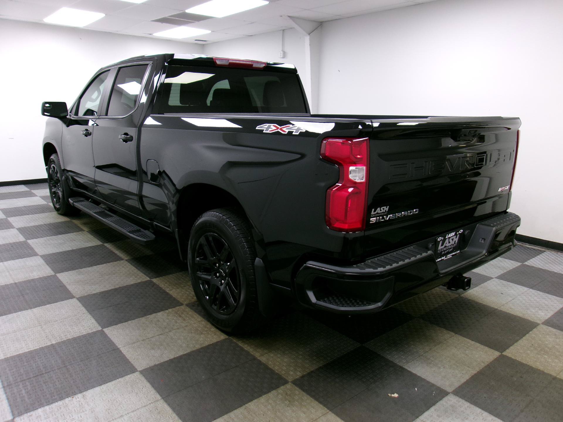 Used 2024 Chevrolet Silverado 1500 RST w/ Protection Package AWD/4WD image 2
