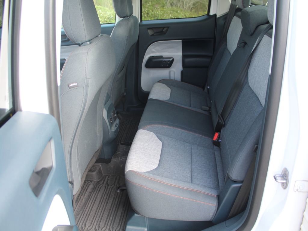 Used 2023 Ford Maverick XLT FWD image 5