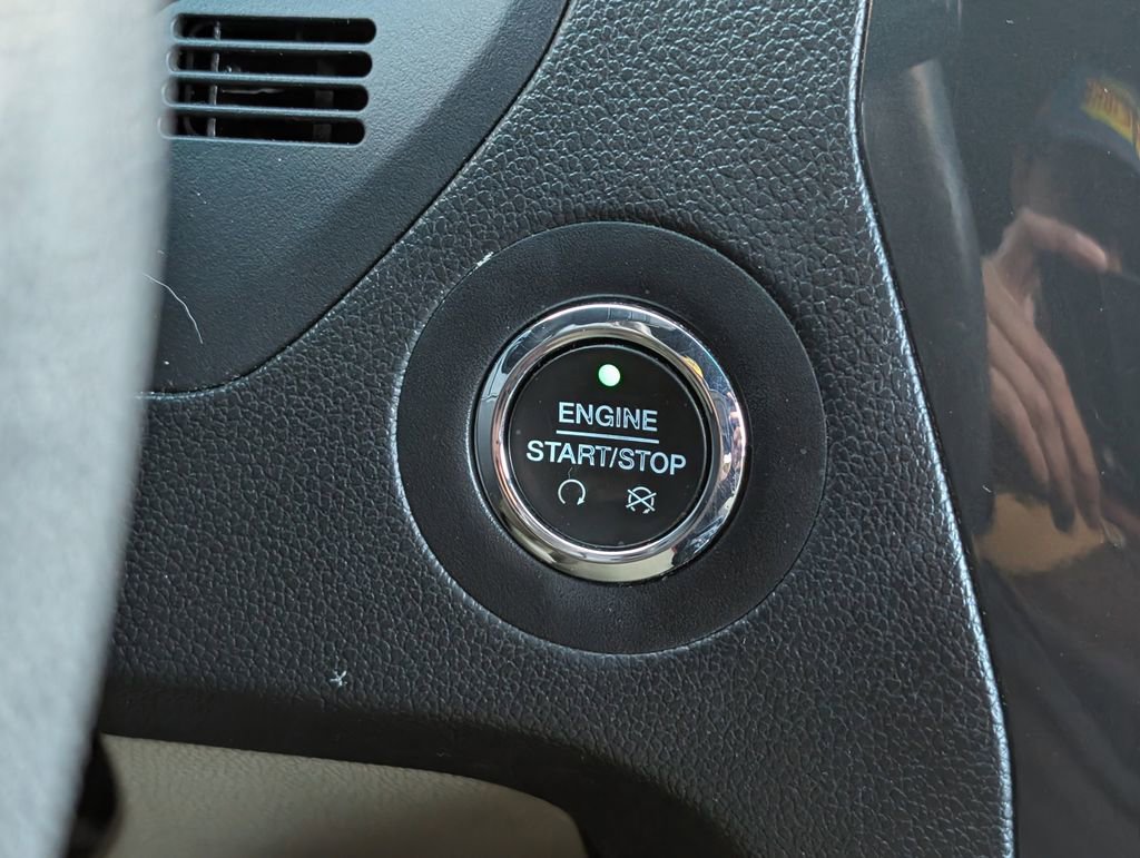 Used 2016 Ford Explorer XLT w/ Equipment Group 202A image 16