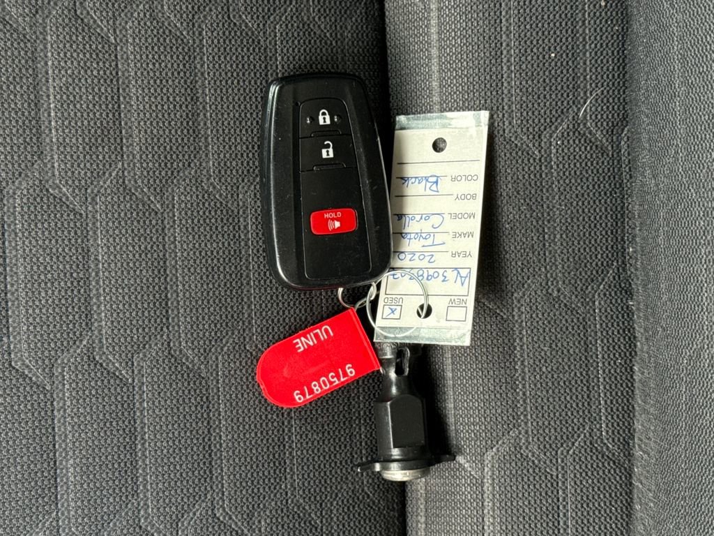 Used 2020 Toyota Corolla SE image 30