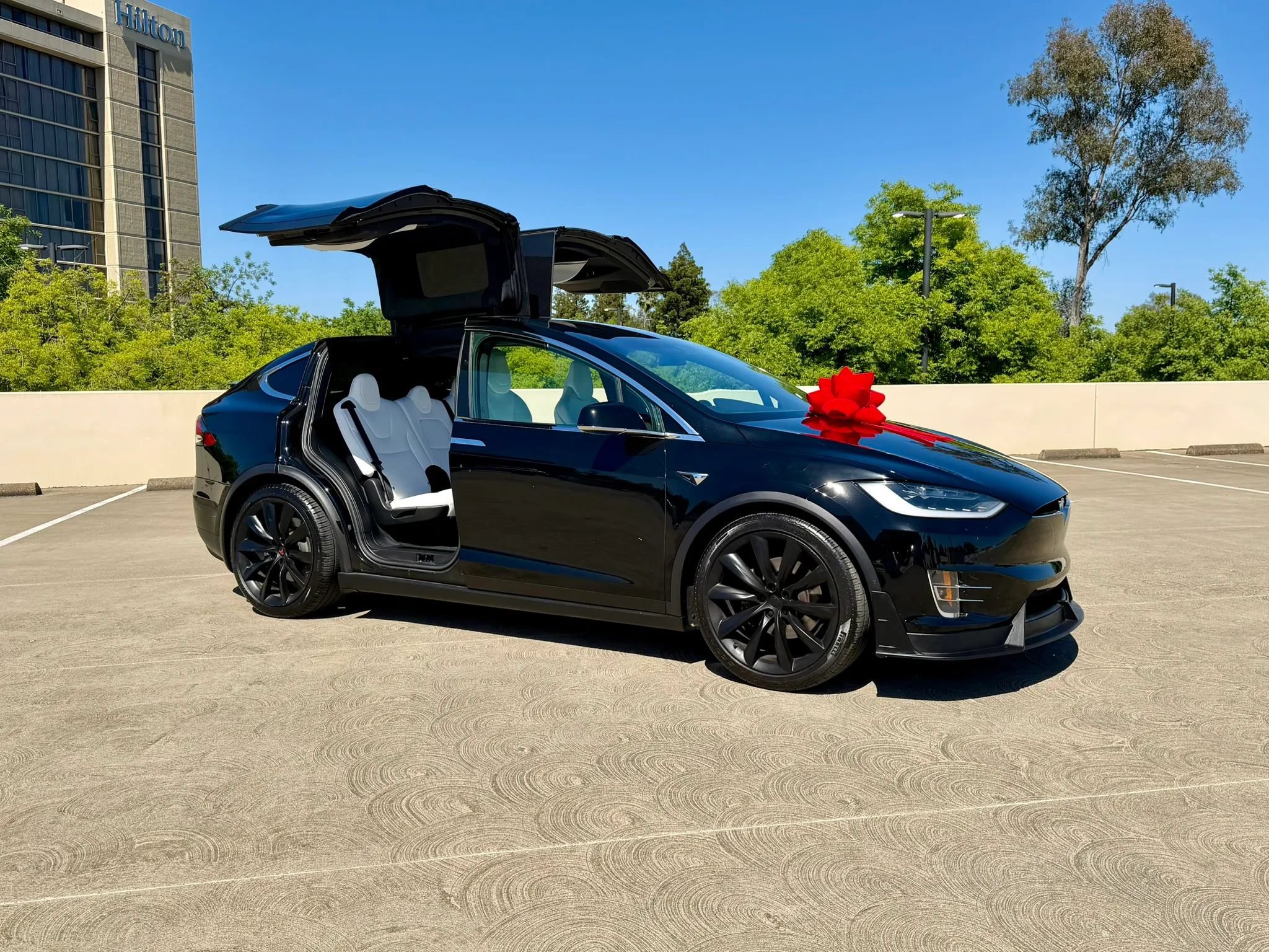 Used 2019 Tesla Model X 100D AWD/4WD image 9