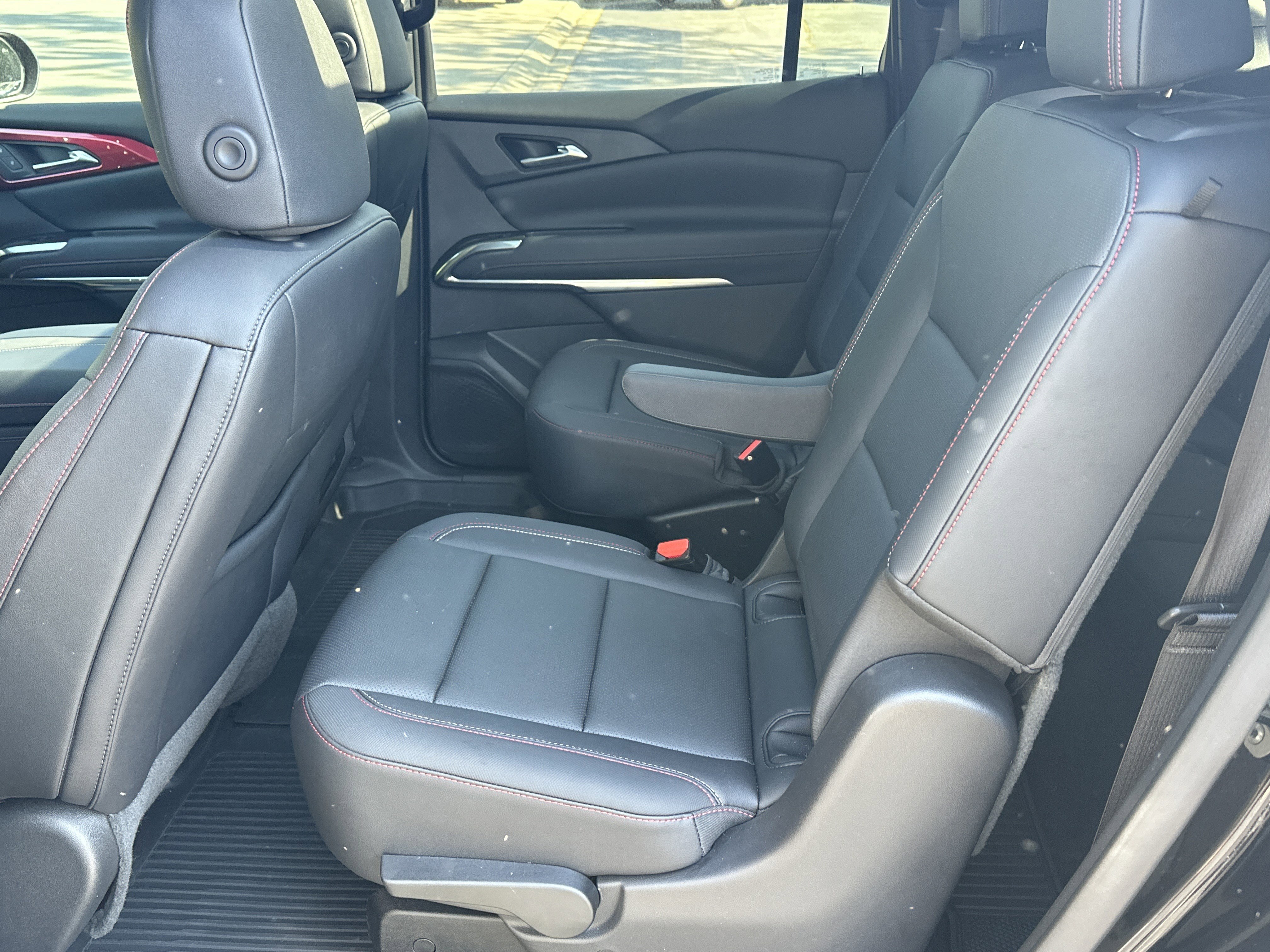 Certified 2024 Chevrolet Traverse Z71 w/ LPO, Floor Liner Package AWD/4WD image 21