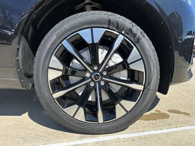 New 2026 Volvo XC60 B5 Plus w/ Protection Package Premier image 9