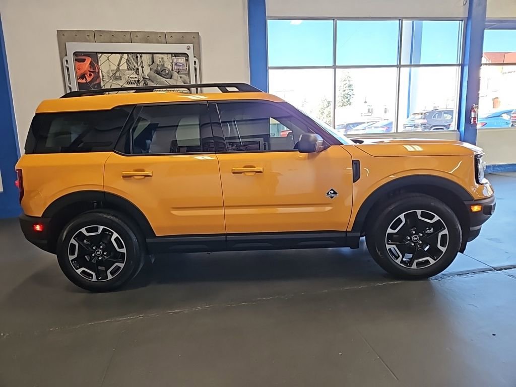 Used 2023 Ford Bronco Sport Outer Banks w/ Tech Package image 4