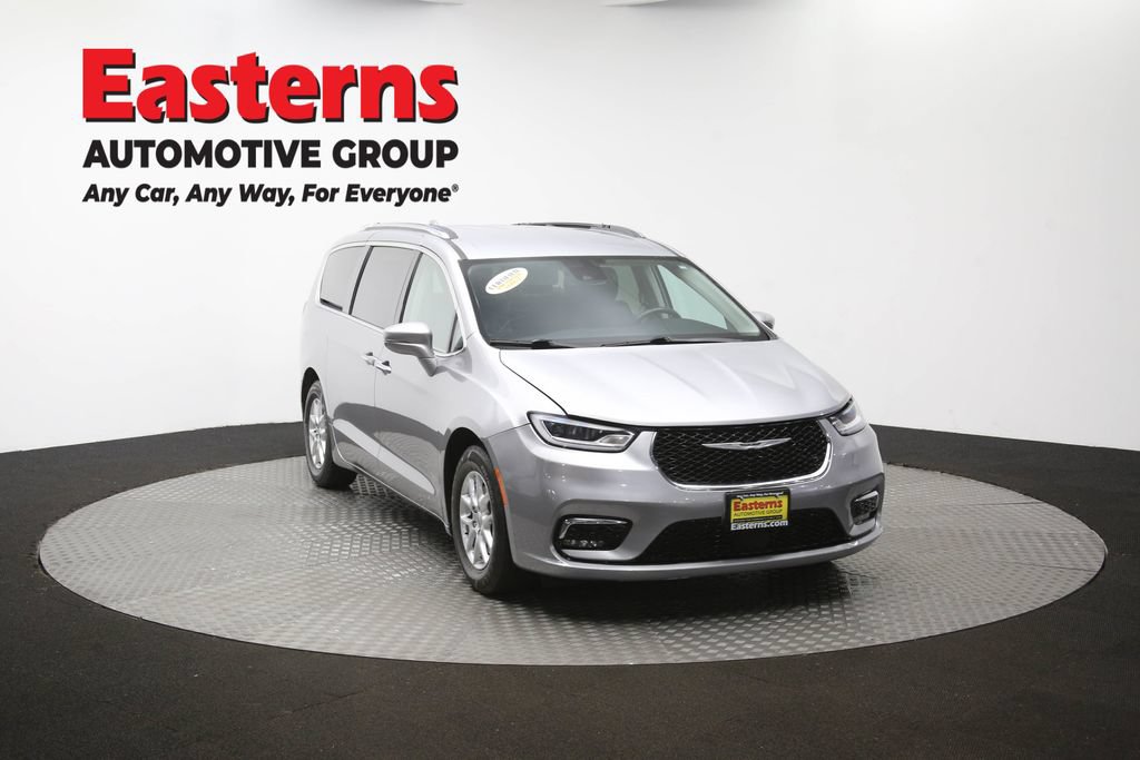 Used 2021 Chrysler Pacifica Touring-L FWD image 53