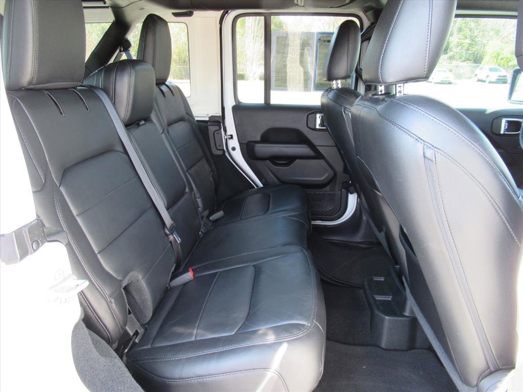 Used 2022 Jeep Wrangler Unlimited Sahara image 28