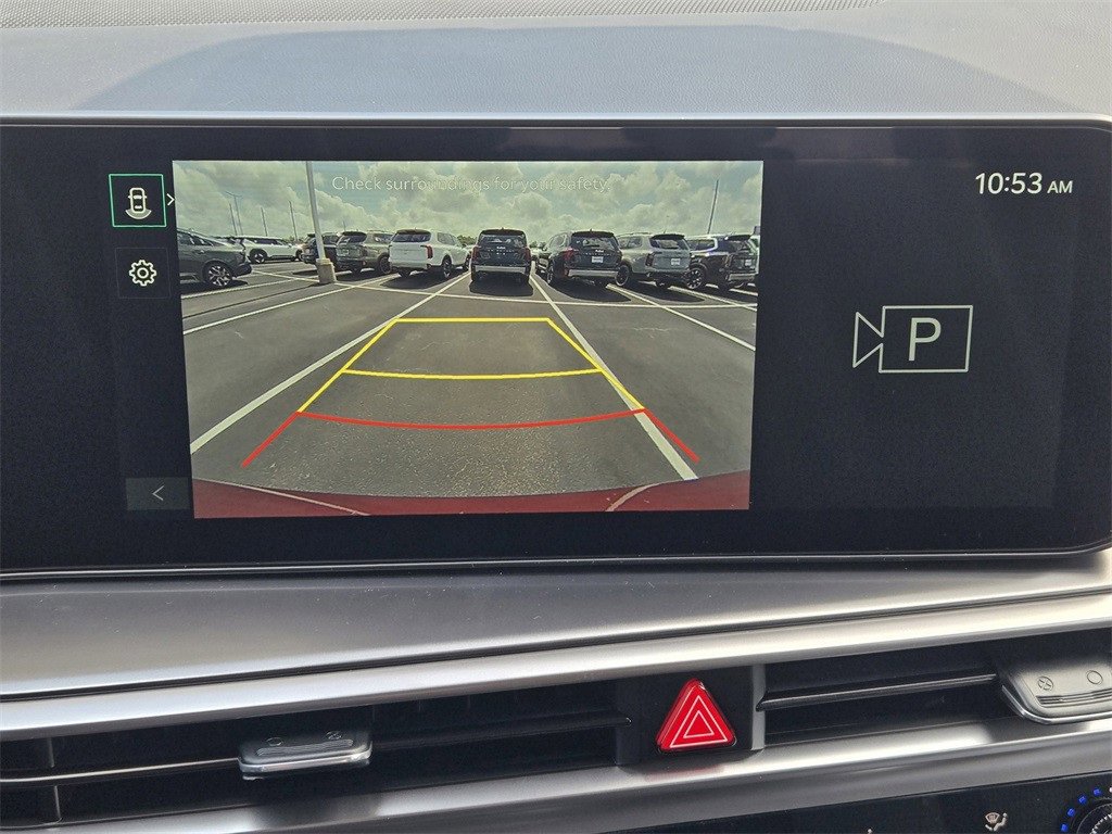 New 2025 Kia Sorento LX image 13