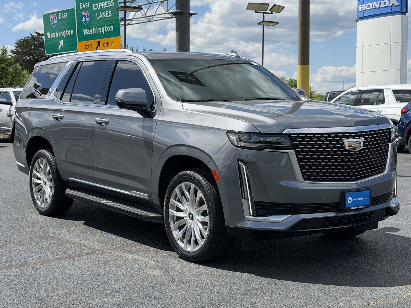 Used 2021 Cadillac Escalade Premium Luxury AWD/4WD image 1