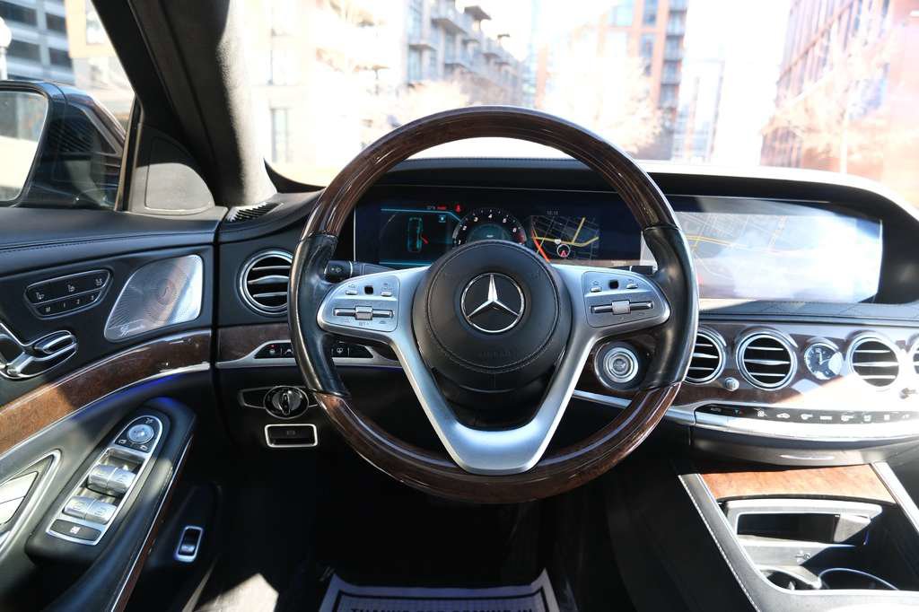 Used 2018 Mercedes-Benz S 560 4MATIC Sedan w/ Premium Package image 36