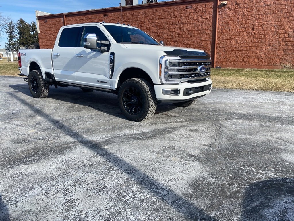 Used 2024 Ford F250 Platinum image 1