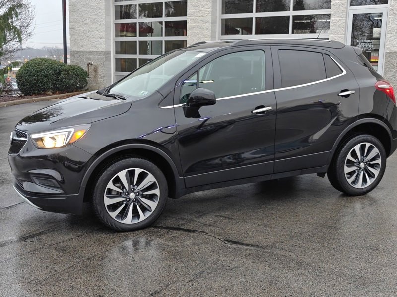 Certified 2022 Buick Encore Preferred w/ Safety Package image 9