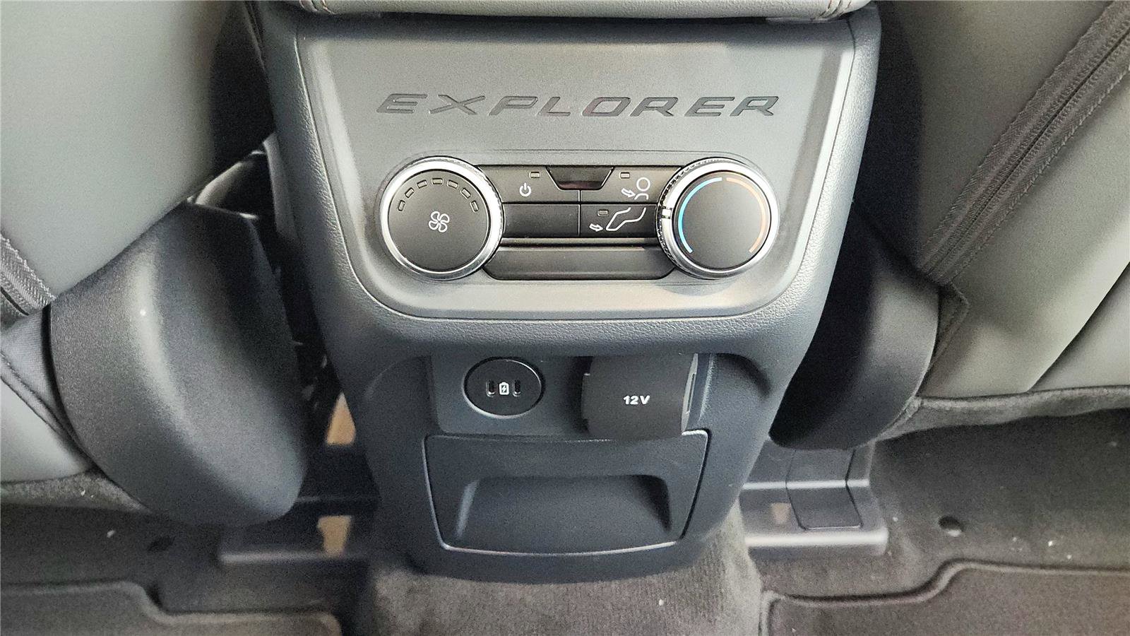 New 2026 Ford Explorer Active image 30