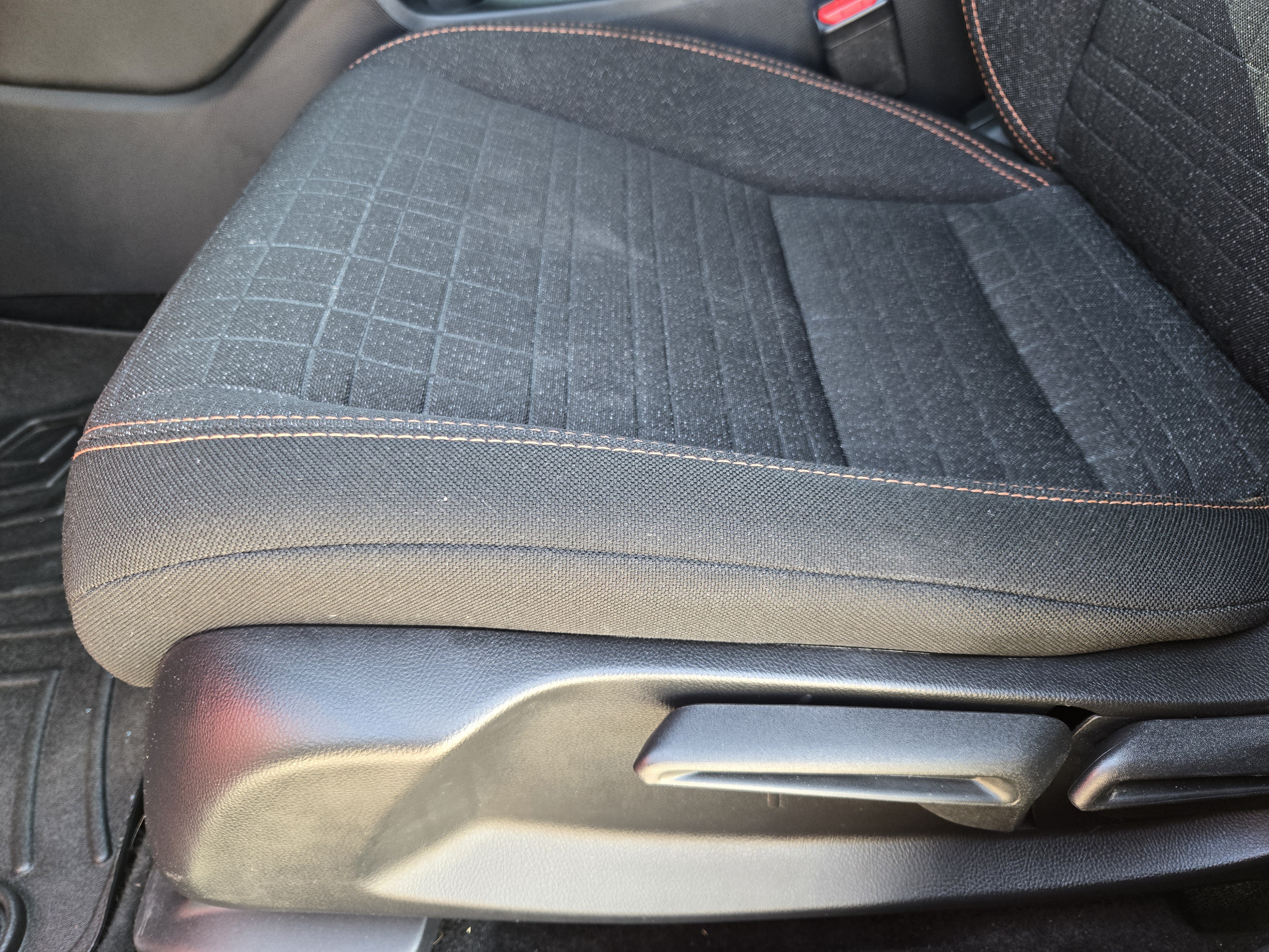 Certified 2025 Honda HR-V Sport image 22